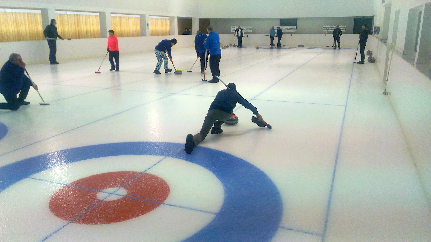 Patinoire de l'Espace des Mondes Polaires curling
